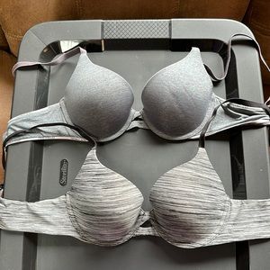 🏡Set of 2 Victoria’s Secret Bras 34B black and grey
